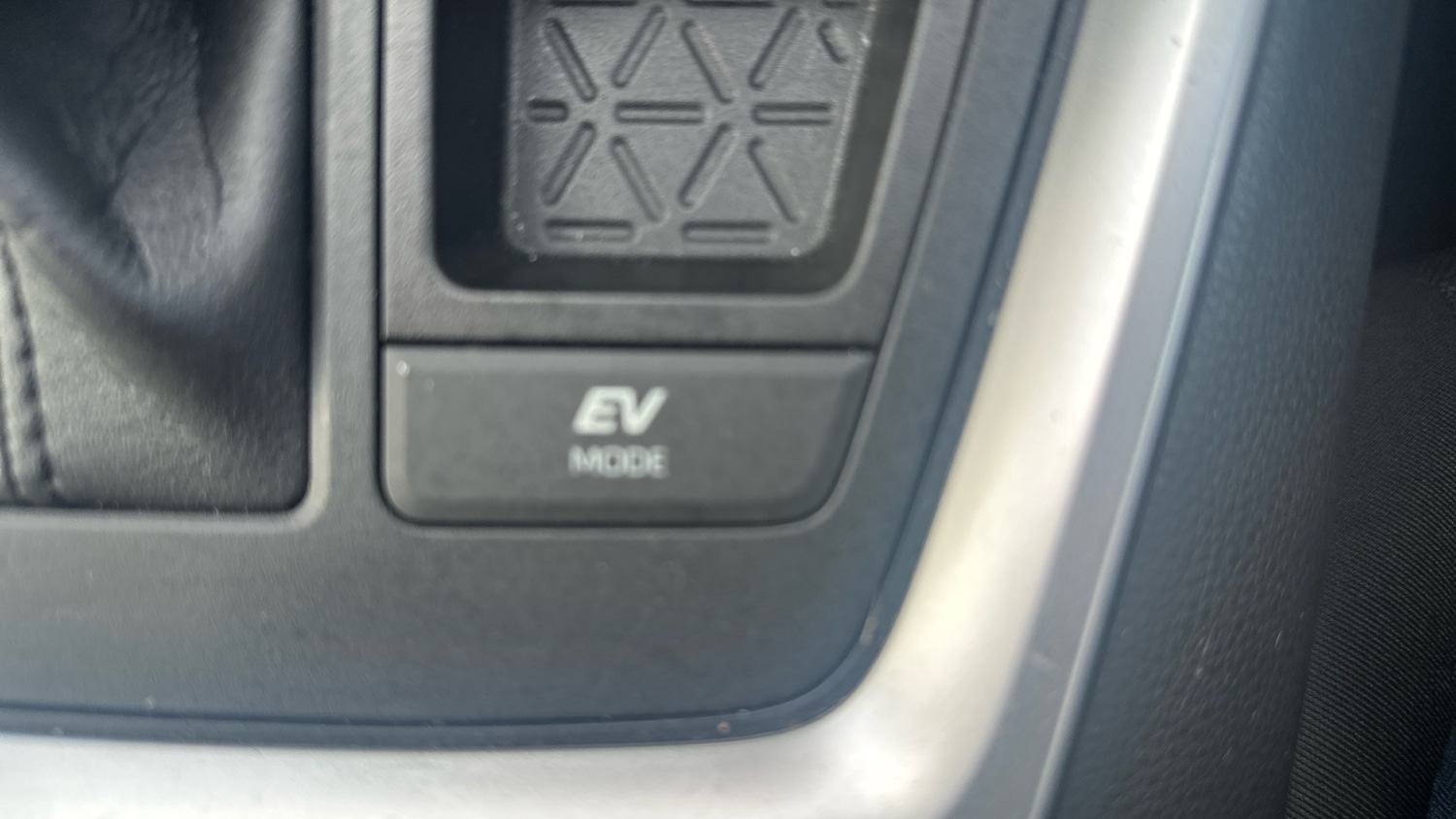 Used Toyota RAV4 2021 for sale - 76598861: Photo 26