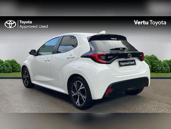 Used Toyota Yaris 2024 for sale - 78882500: Photo