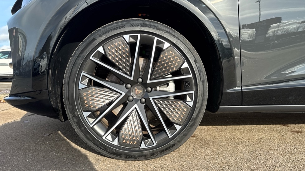 Used Cupra Tavascan 2025 for sale - 76563648: Photo 19