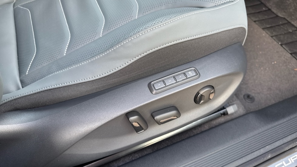 Used Cupra Tavascan 2025 for sale - 76563648: Photo 39