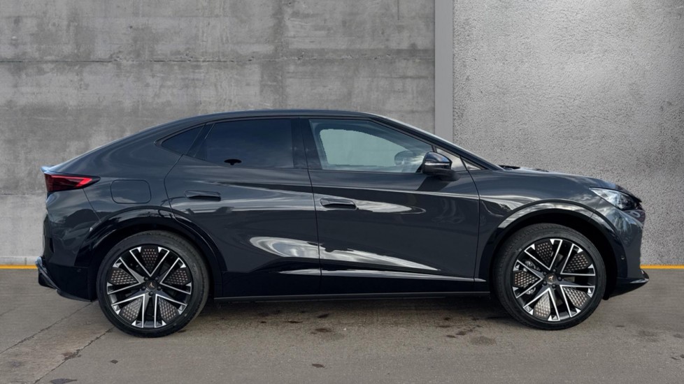 Used Cupra Tavascan 2025 for sale - 76563648: Photo 4