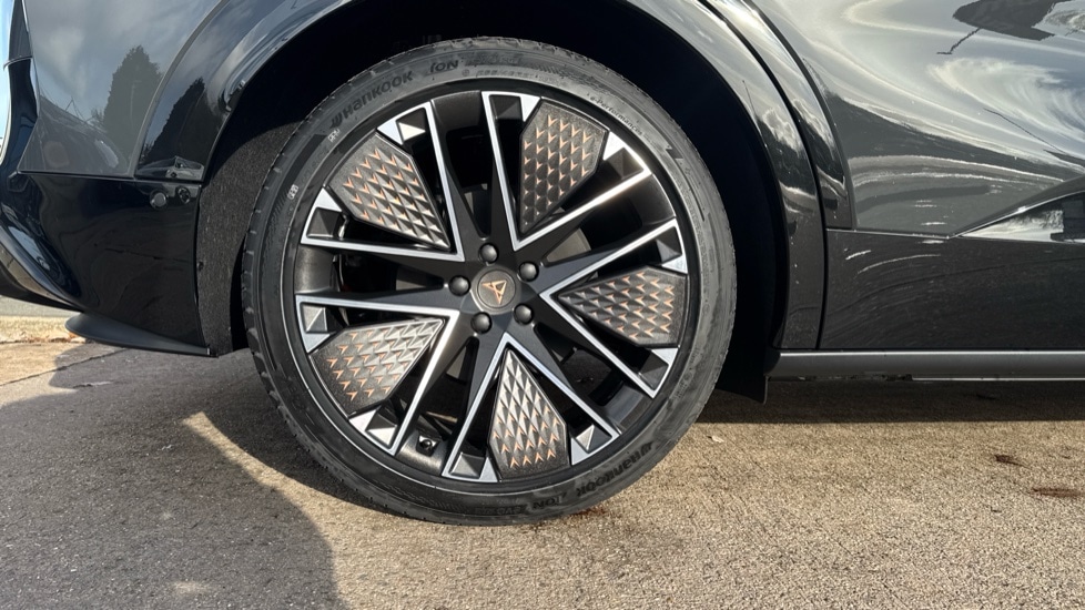 Used Cupra Tavascan 2025 for sale - 76563648: Photo 5