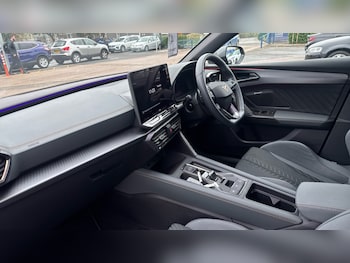 Used Cupra Leon 2025 for sale - 76276168: Photo 2