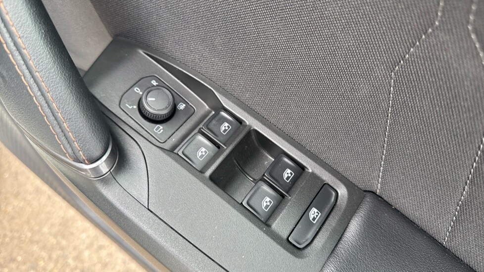 Used Cupra Leon 2025 for sale - 76523662: Photo 35