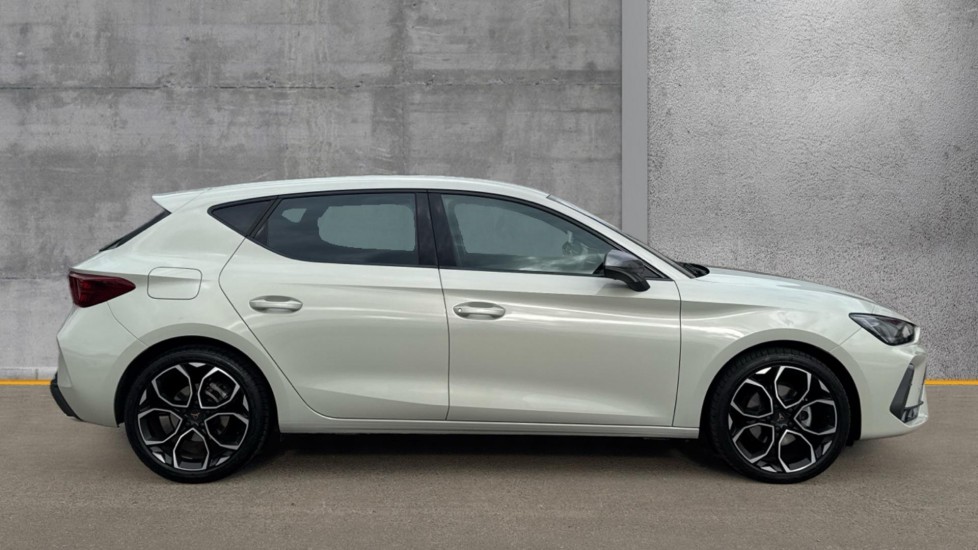 Used Cupra Leon 2025 for sale - 76523662: Photo 4