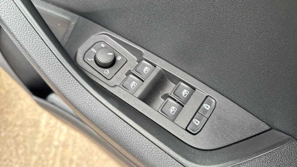 Used Skoda Karoq 2024 for sale - 76519412: Photo 30