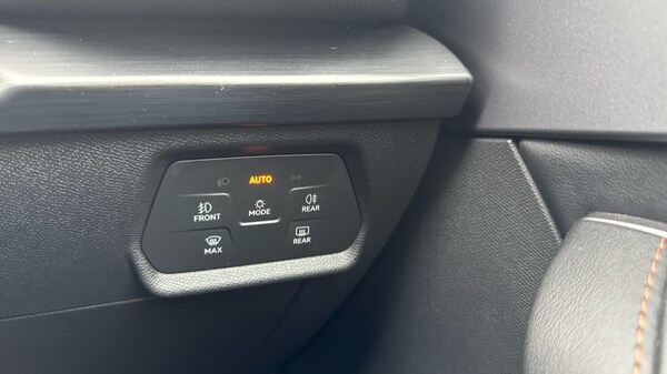 Used Cupra Leon 2024 for sale - 76297660: Photo 32