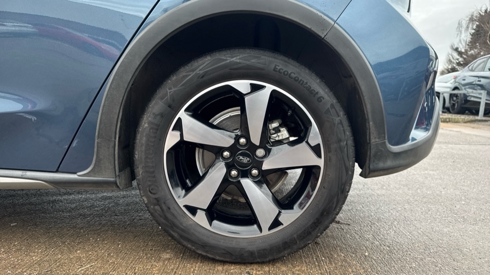 Used Ford Focus 2023 for sale - 76937583: Photo 18