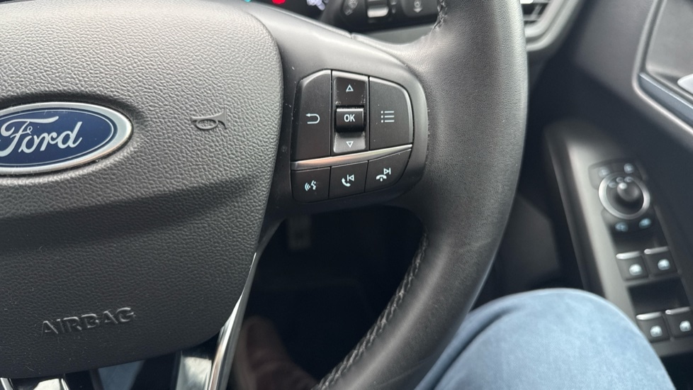 Used Ford Focus 2023 for sale - 76937583: Photo 21