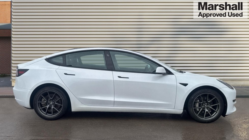 Used Tesla Model 3 2021 for sale - 76766121: Photo 2