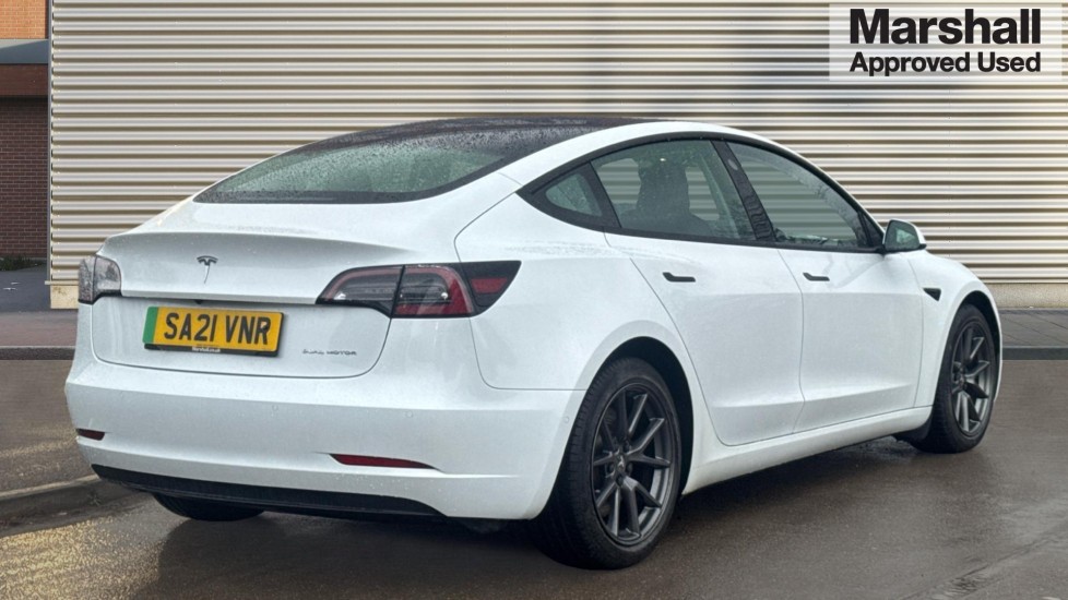 Used Tesla Model 3 2021 for sale - 76766121: Photo 3