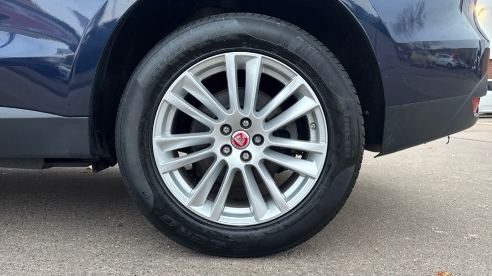 Used Jaguar F-Pace 2019 for sale - 76523671: Photo 18