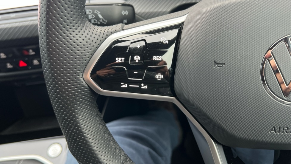 Used Volkswagen Golf 2024 for sale - 76420451: Photo 24