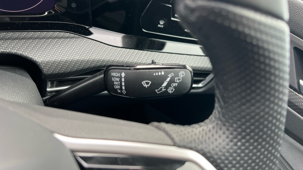 Used Volkswagen Golf 2024 for sale - 76420451: Photo 25