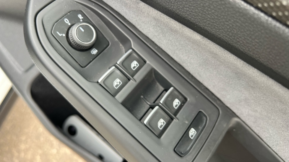 Used Volkswagen Golf 2024 for sale - 76420451: Photo 35