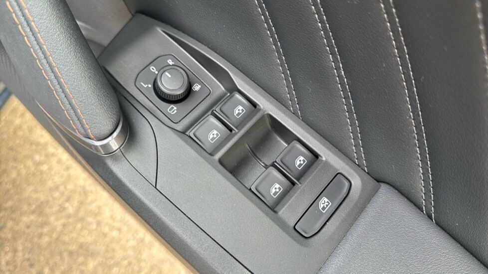 Used Cupra Leon 2025 for sale - 76297619: Photo 38