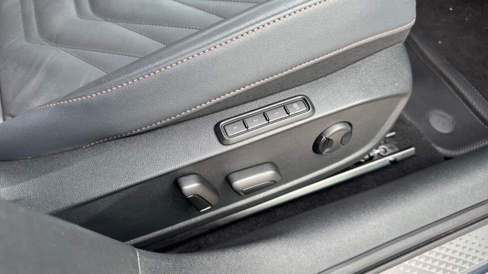 Used Cupra Leon 2025 for sale - 76297619: Photo 39