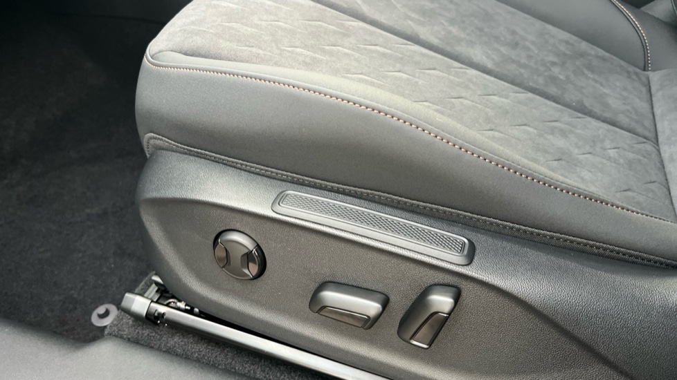 Used Cupra Terramar 2025 for sale - 76434780: Photo 24