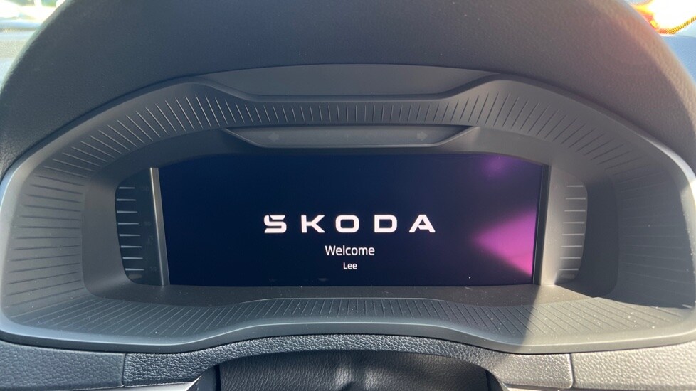 Used Skoda Karoq 2025 for sale - 76475179: Photo 14