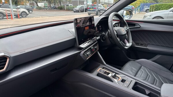 Used Cupra Leon 2025 for sale - 76234077: Photo 2