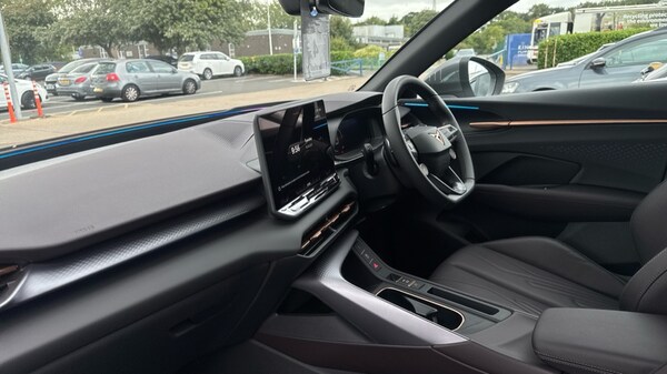 Used Cupra Terramar 2025 for sale - 76203585: Photo 2