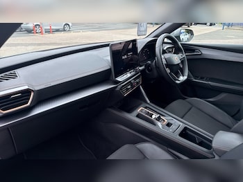 Used Cupra Leon 2025 for sale - 76208960: Photo 2