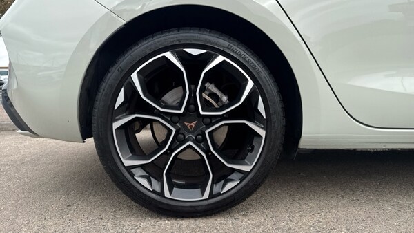 Used Cupra Leon 2025 for sale - 76208960: Photo 5