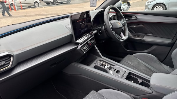 Used Cupra Leon 2025 for sale - 76297475: Photo 2