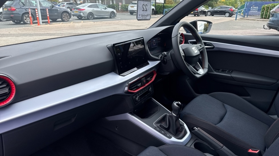 Used SEAT Arona 2025 for sale - 76154982: Photo 2