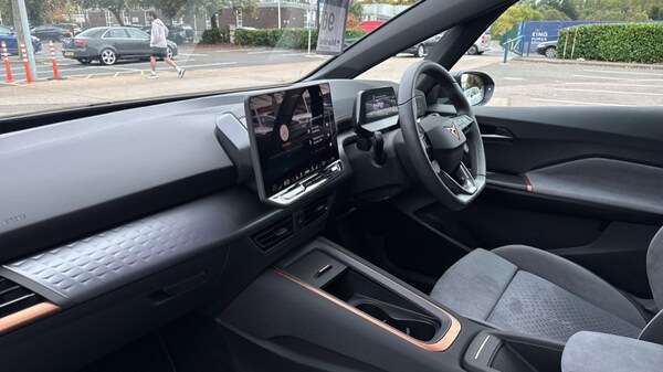 Used Cupra Born 2025 for sale - 76208851: Photo 2