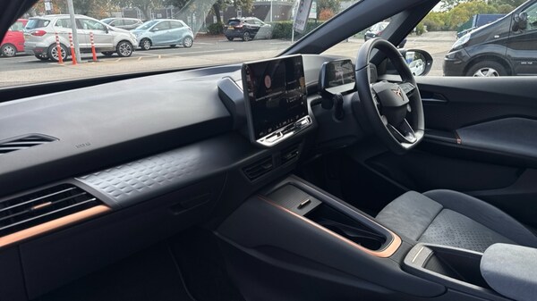 Used Cupra Born 2024 for sale - 76221759: Photo 2