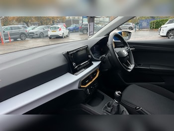 Used SEAT Ibiza 2023 for sale - 76350928: Photo