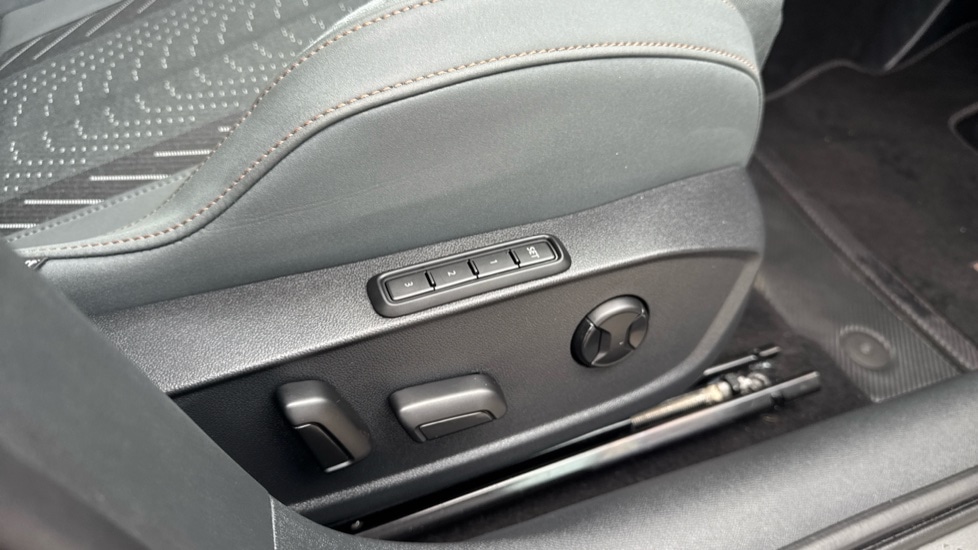 Used Cupra Leon 2025 for sale - 76466475: Photo 44