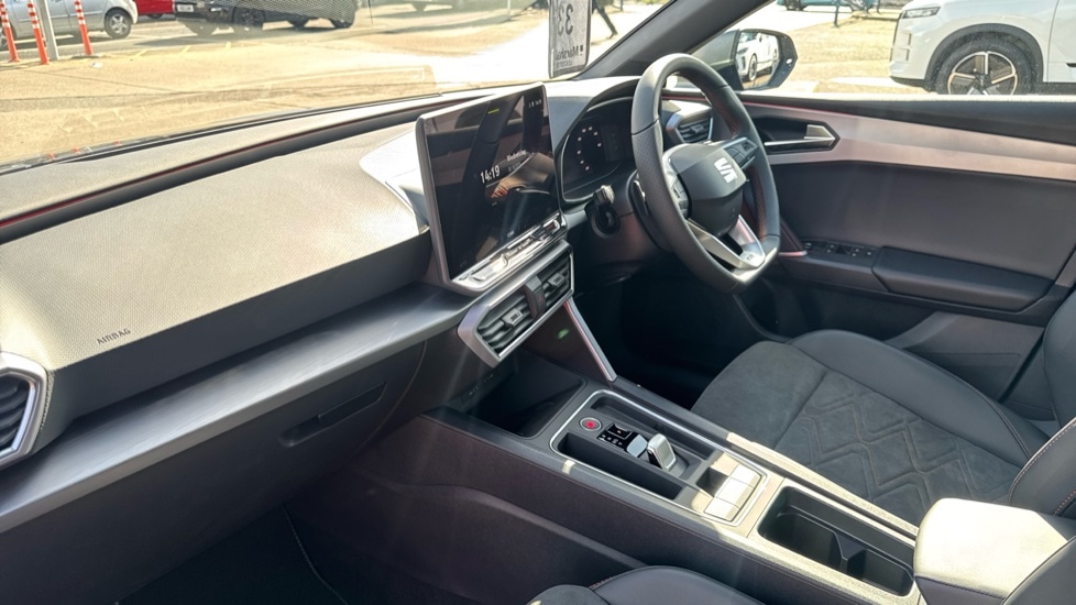 Used SEAT Leon 2025 for sale - 76475174: Photo 2