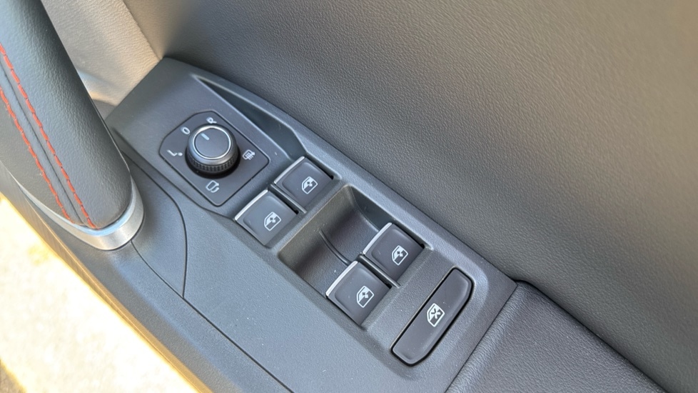 Used SEAT Leon 2025 for sale - 76475174: Photo 36