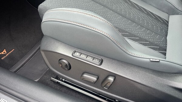 Used Cupra Leon 2024 for sale - 76217306: Photo 25