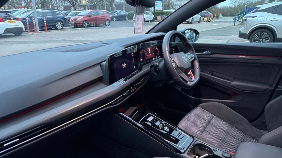 Used Volkswagen Golf 2024 for sale - 77036032: Photo 10