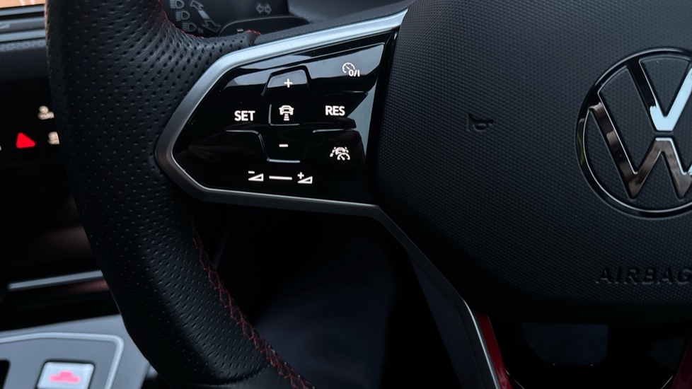 Used Volkswagen Golf 2024 for sale - 77036032: Photo 24