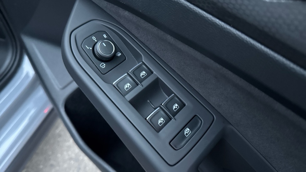 Used Volkswagen Golf 2024 for sale - 77036032: Photo 37