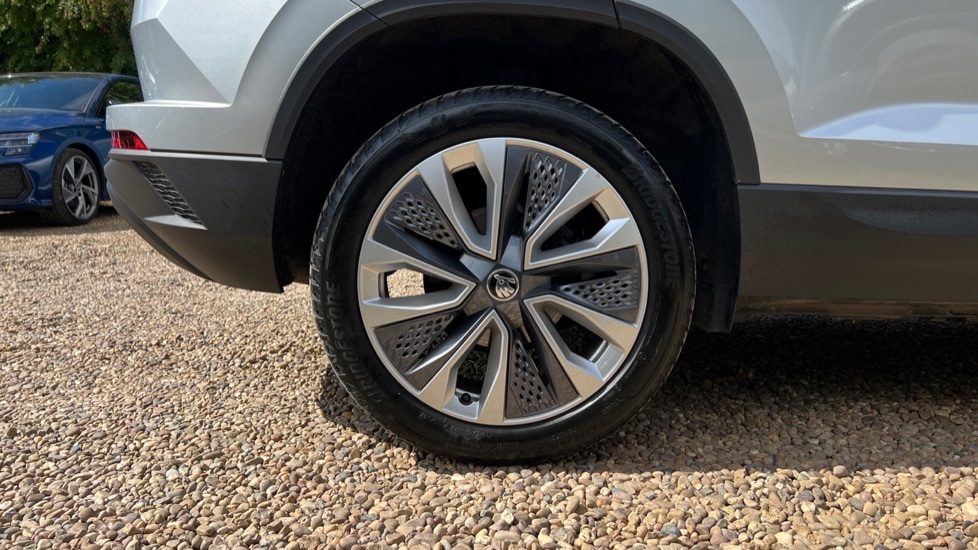 Used Skoda Karoq 2024 for sale - 76350729: Photo 5