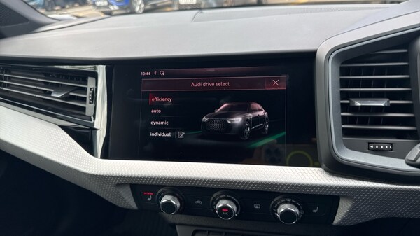Used Audi A1 2020 for sale - 76099998: Photo 42