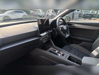 Used Cupra Leon 2025 for sale - 75996820: Photo 2