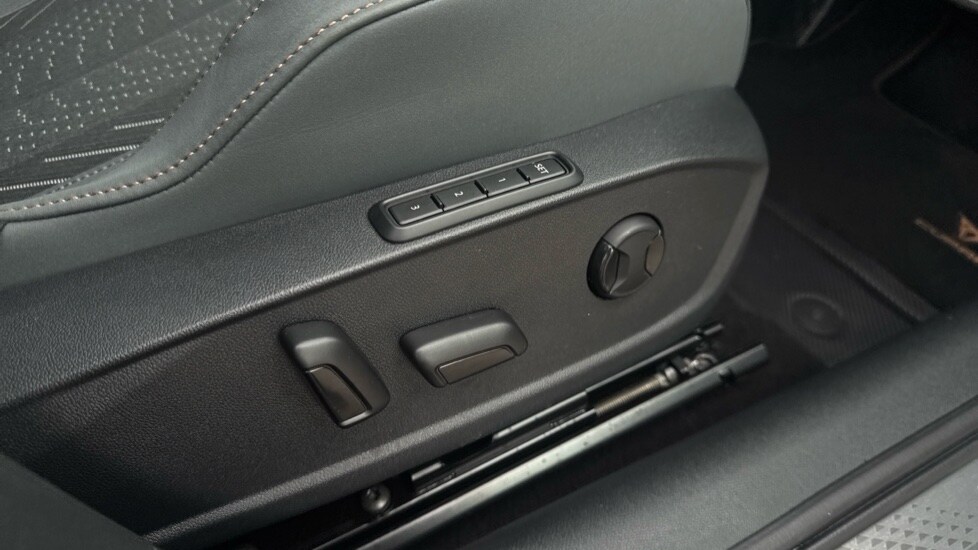 Used Cupra Leon 2025 for sale - 75996990: Photo 43