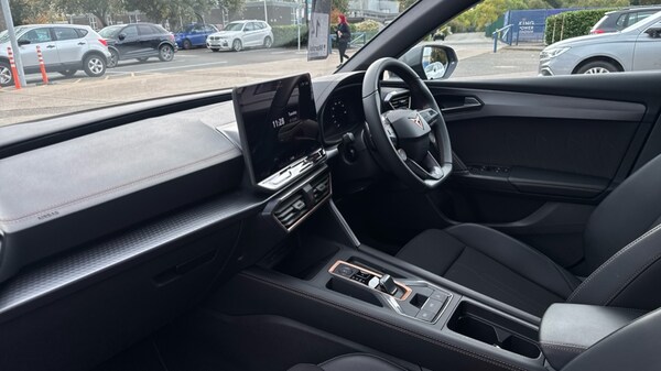 Used Cupra Leon 2025 for sale - 76168563: Photo 2