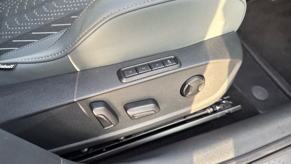 Used Cupra Leon 2025 for sale - 76593742: Photo 41