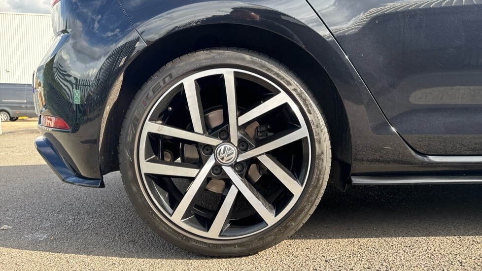 Used Volkswagen Golf 2019 for sale - 76635651: Photo 19