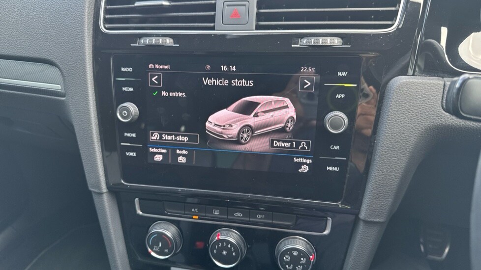 Used Volkswagen Golf 2019 for sale - 76635651: Photo 37