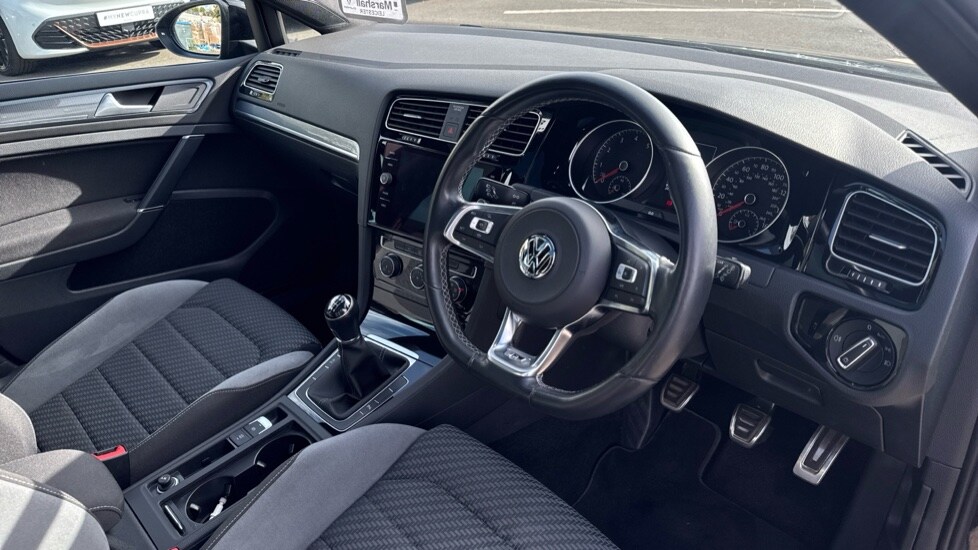 Used Volkswagen Golf 2019 for sale - 76635651: Photo 9