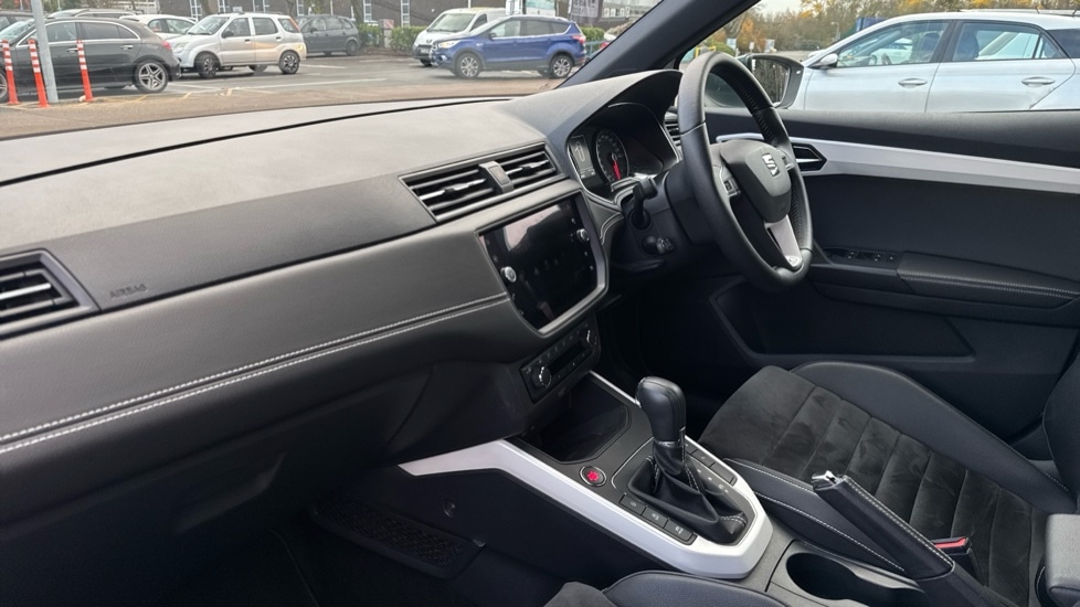 Used SEAT Arona 2018 for sale - 76834923: Photo 2