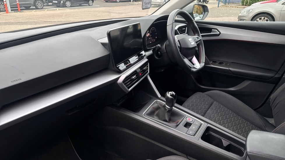 Used SEAT Leon 2023 for sale - 76390047: Photo 2